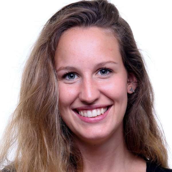 Headshot of a smiling woman