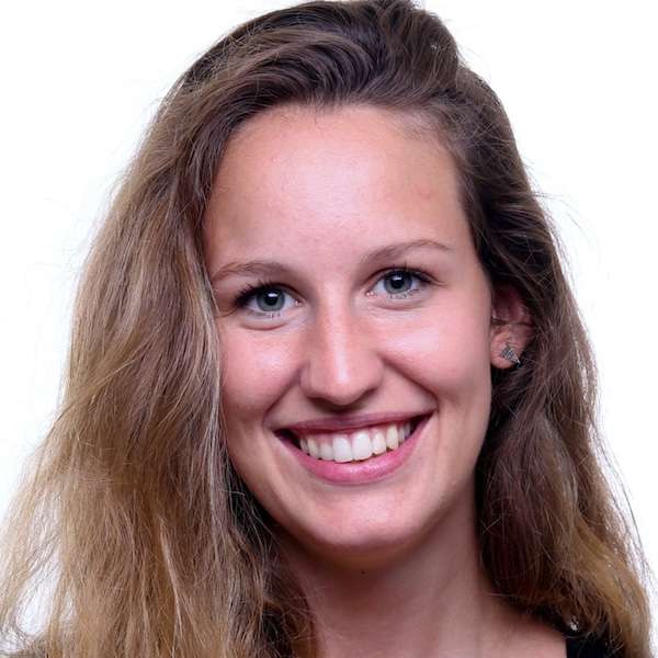 Headshot of a smiling woman