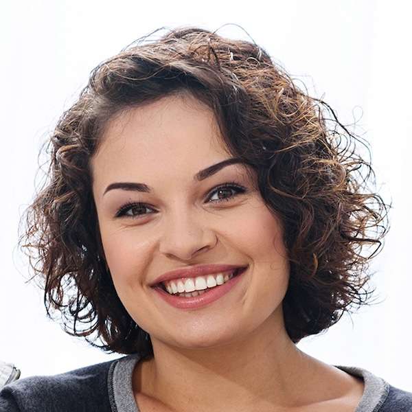 Headshot of a smiling woman