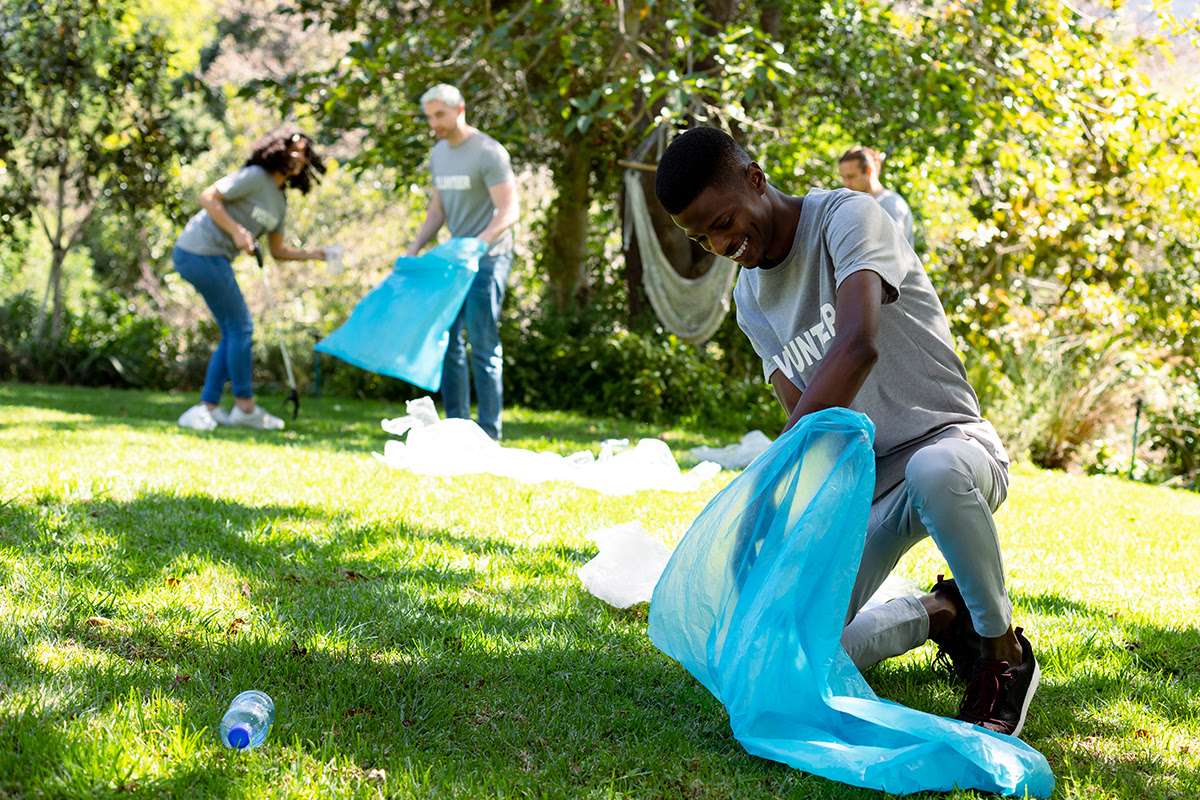 Create Volunteer Programs That Your Employees Enjoy