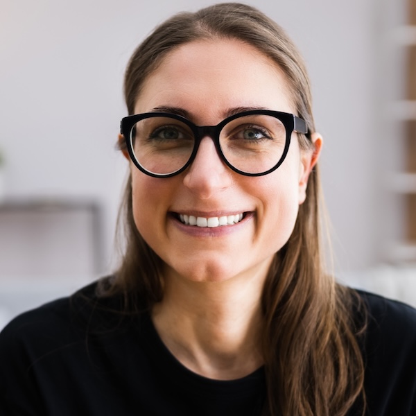 Headshot of a smiling woman