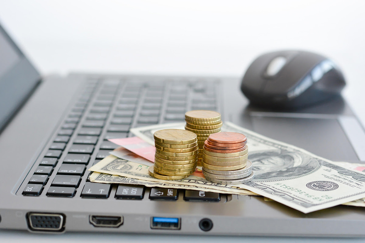 What Should You Expect with Pay and Hours
