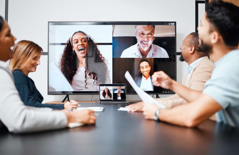 5 Essential Leadership Skills for the Hybrid Workplace